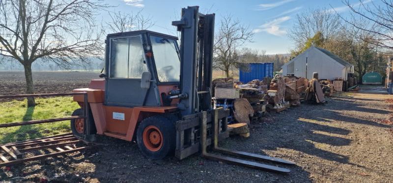 Forklift Nissan Chariot élévateur H60U