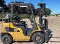 Forklift  Gas forklift Caterpillar                 Chariot élévateur 2,5 t CATERPILLAR