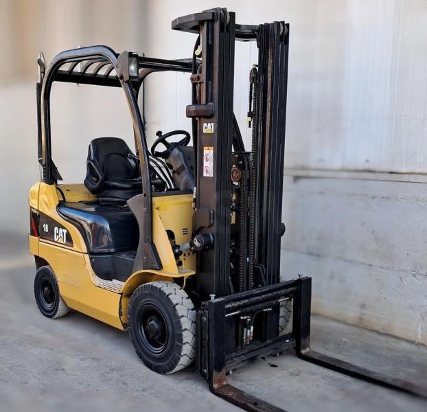Carretillas elevadoras Caterpillar DP18N
