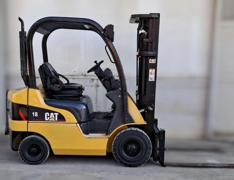Carretillas elevadoras Caterpillar DP18N