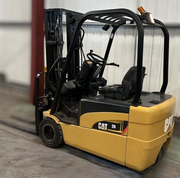 Caterpillar                 EP20NT fenwick