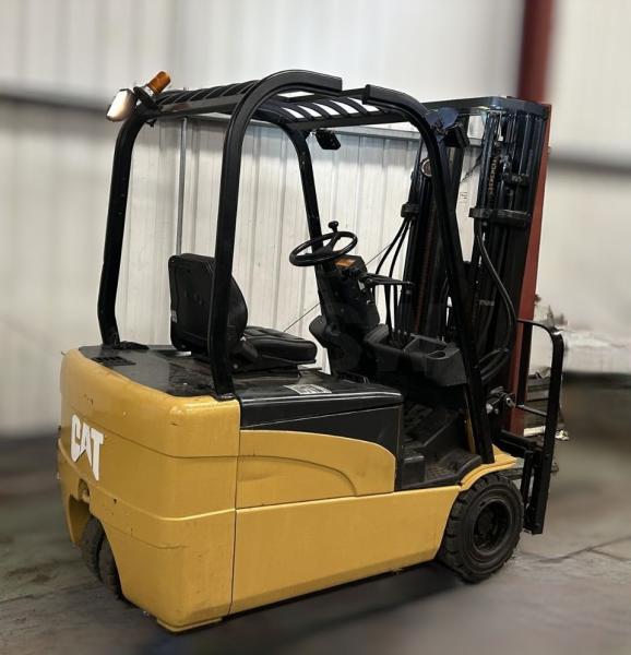 Chariot élévateur Caterpillar EP20NT