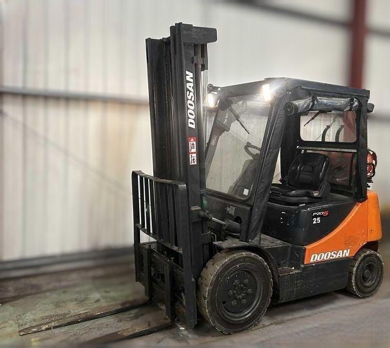 Chariot élévateur Doosan G25P-5