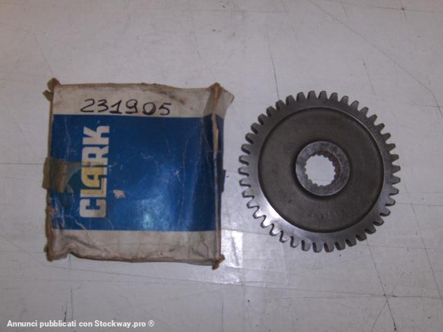 Photo CLARK DANA PUMP DRIVE GEAR 42T code 231905  image 2/3