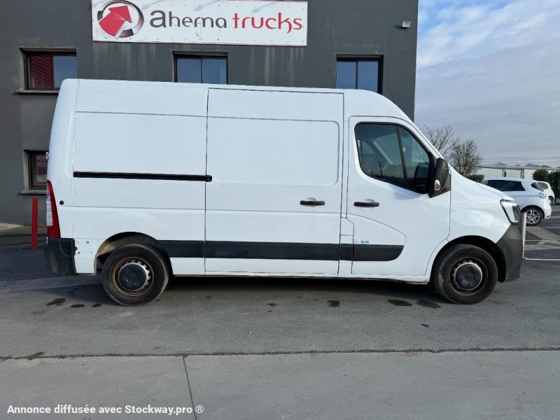 Photo Renault Master 2.3DCI BLUE 135 L2H2 image 2/10