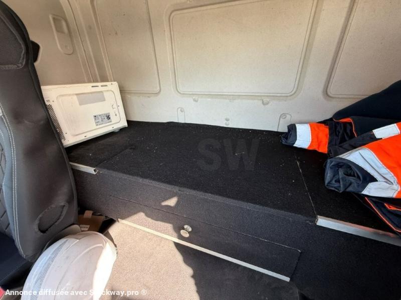 Photo Iveco S-WAY 400 image 19/19