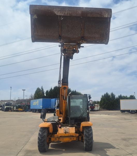 Ładowarka Jcb 520