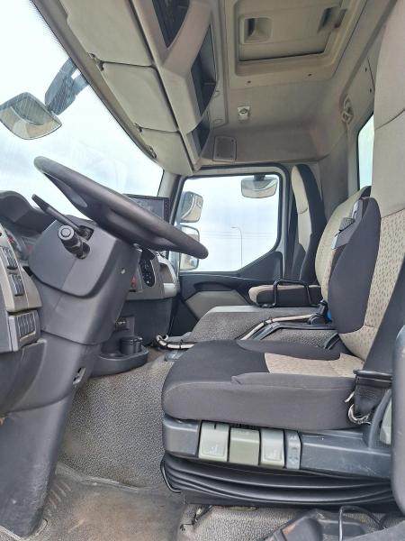 Maquinaria vial Renault Premium 380 DXI