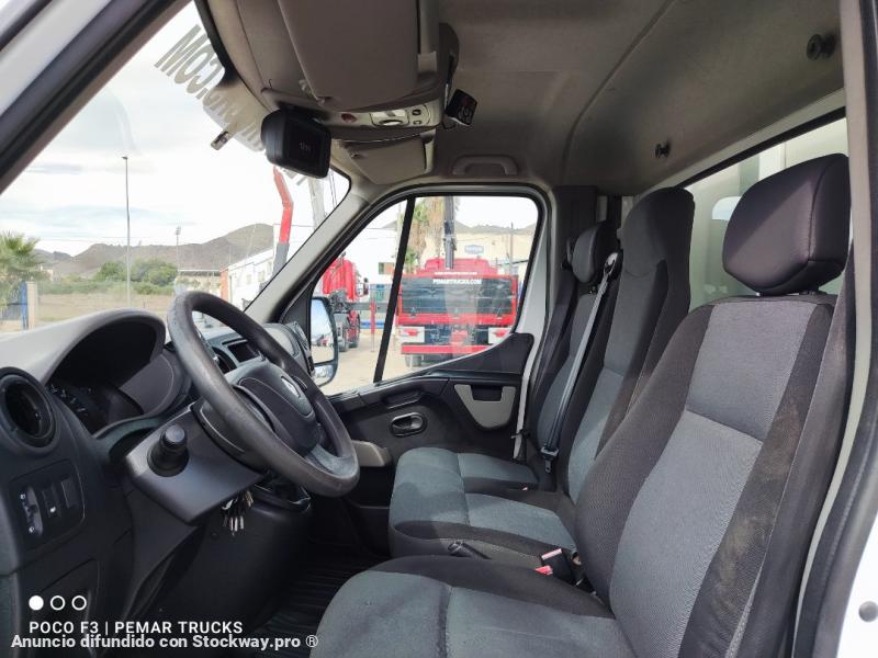 Photo Renault Master 2.3 145 CH image 19/24