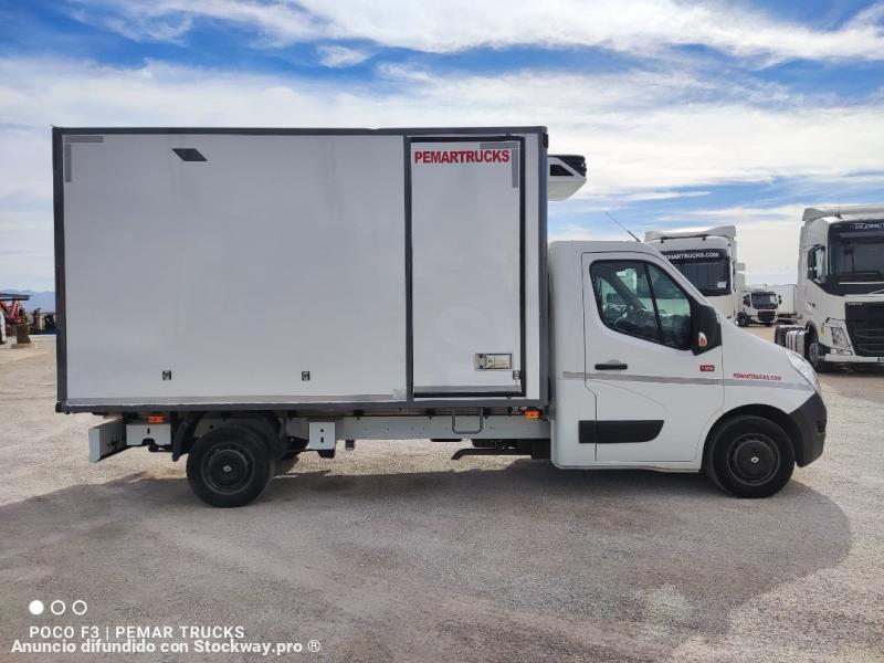 Photo Renault Master 2.3 145 CH image 4/24