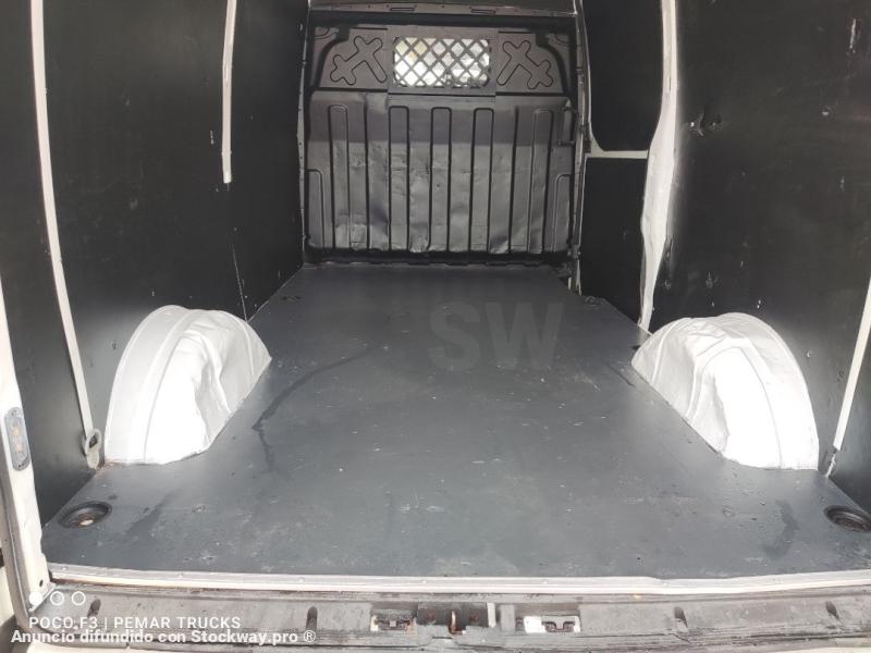 Photo Iveco Daily 35 image 17/30