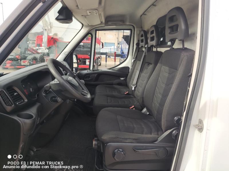Photo Iveco Daily 35 image 21/30