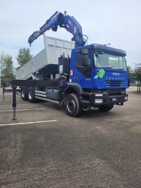 Camion Iveco Trakker 360