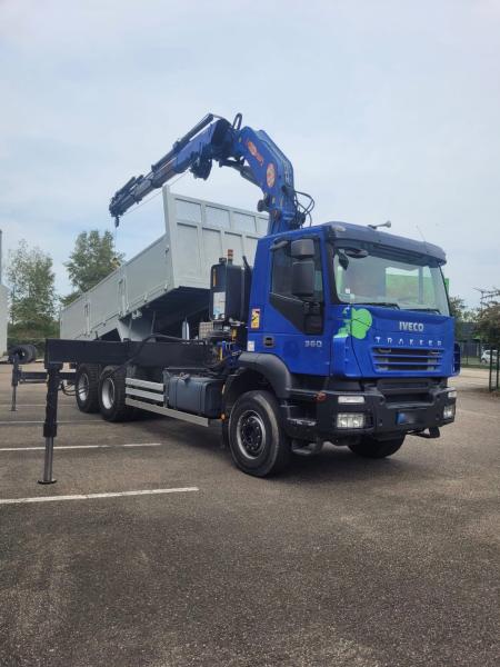 Camion Iveco Trakker 360