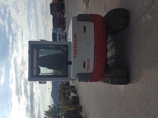 Schaufellader Takeuchi TB 250