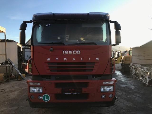 LKW Iveco Stralis AD 260 S 31