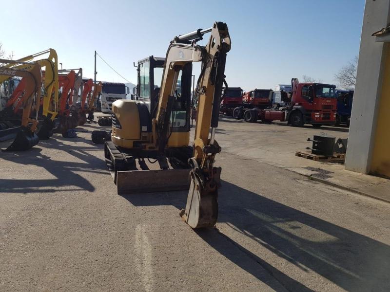 Escavatore Caterpillar 304C CR