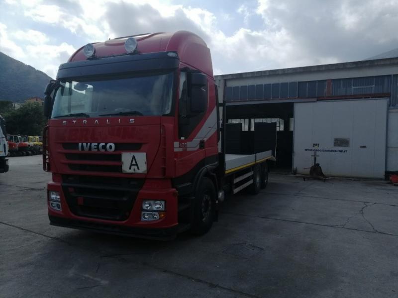 vrachtwagen Iveco Stralis 260 S 42