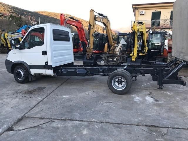 samochód dostawczy Iveco Daily