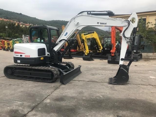 Excavator Bobcat E 80