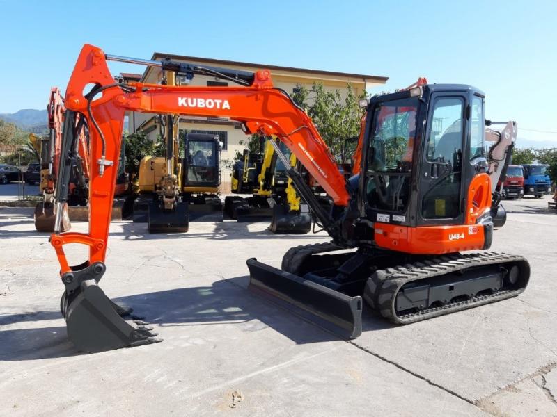 Excavadora Kubota U48-4