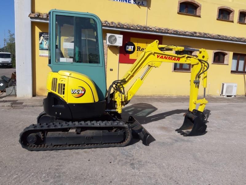 Escavatore Yanmar VIO 25