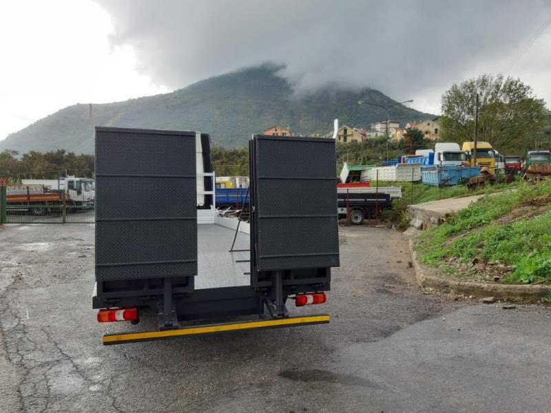 Camião Mercedes Actros 2542