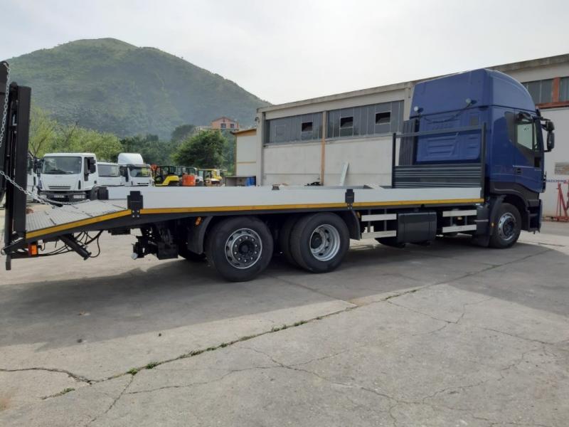 Camión Iveco Stralis 260 S 50