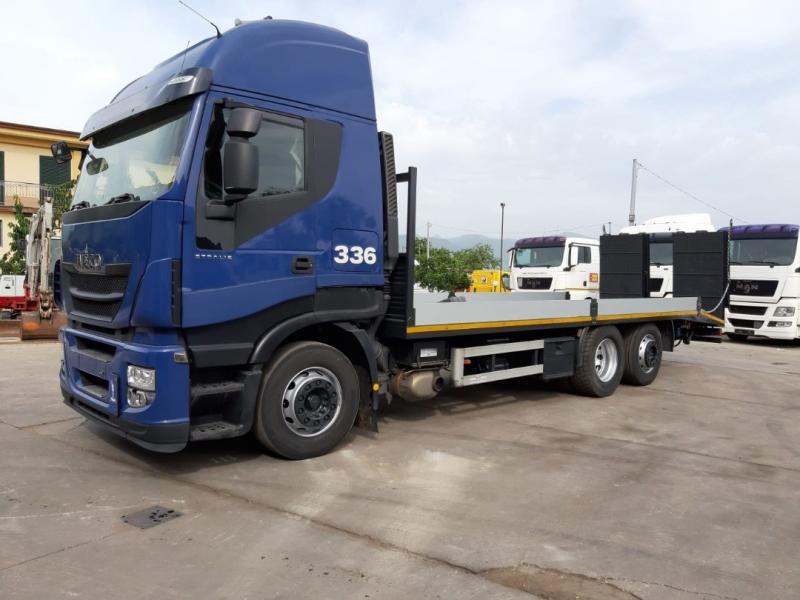 LKW Iveco Stralis 260 S 50