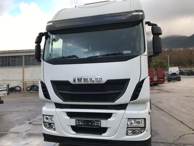 vrachtwagen Iveco Stralis