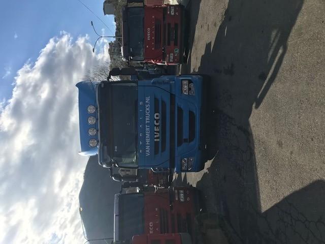 Truck Iveco Stralis AD 260 S 33