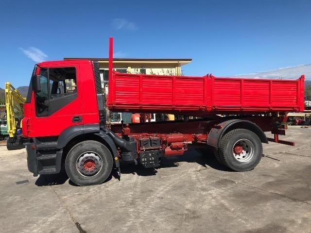 Camião Iveco Stralis AD 190 S 27