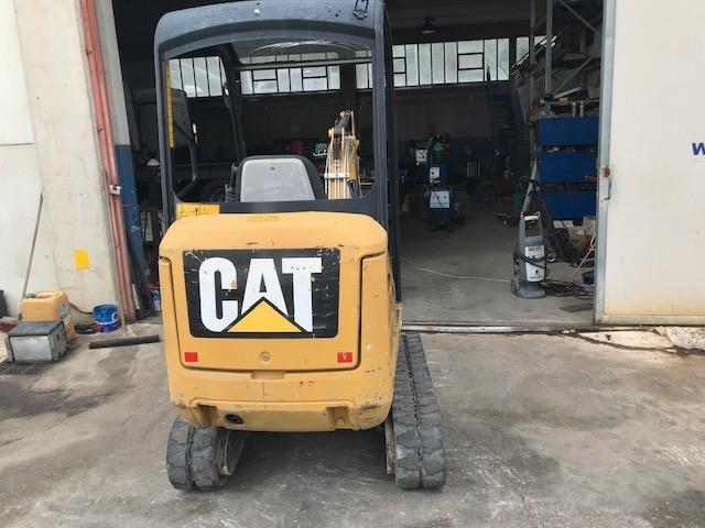 Escavadora Caterpillar 301.7D