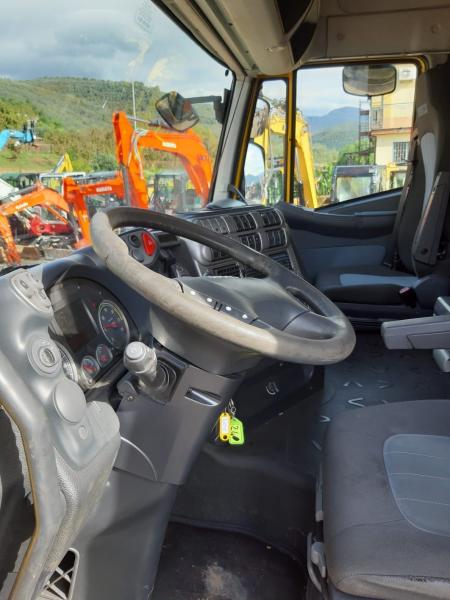 Ciężarówka Iveco Stralis 260 S 42