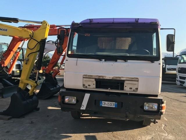 LKW MAN LE 220 B