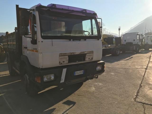 Camion MAN LE 220 B