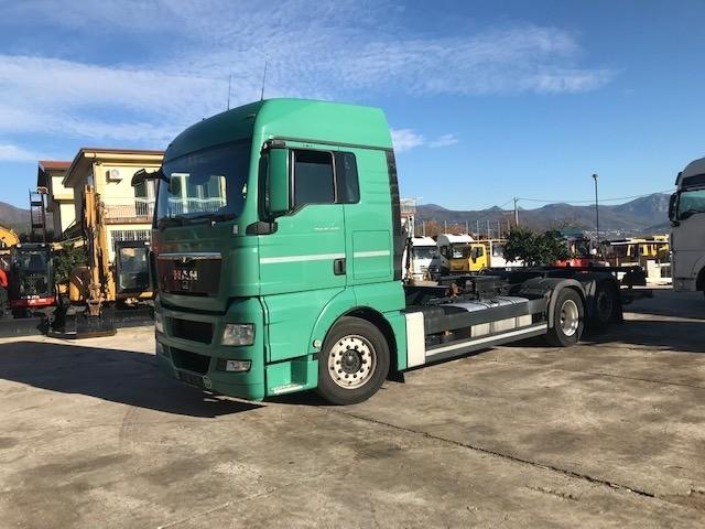 Truck MAN TGX 26.440