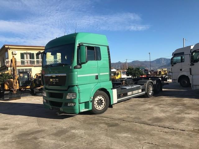 Truck MAN TGX 26.440