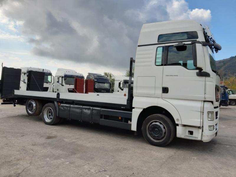 Truck MAN TGX 26.440