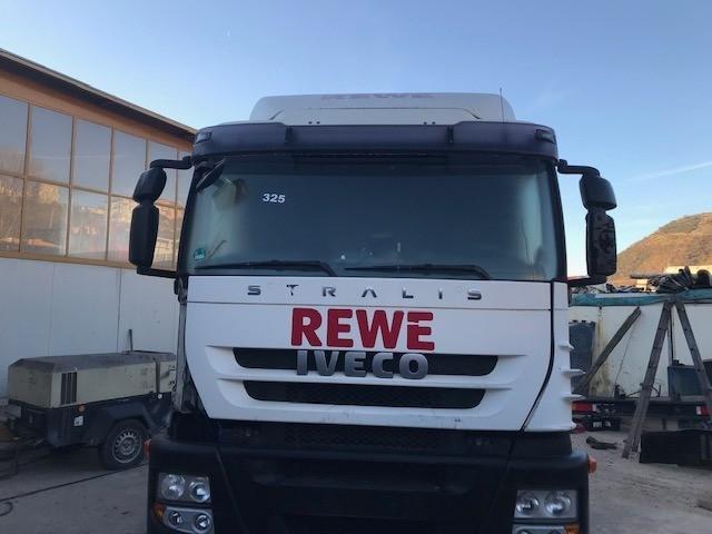 Truck Iveco Stralis 260 S 42