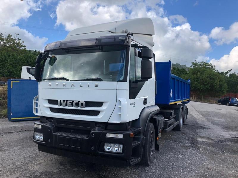 Camión Iveco Stralis 260 S 45