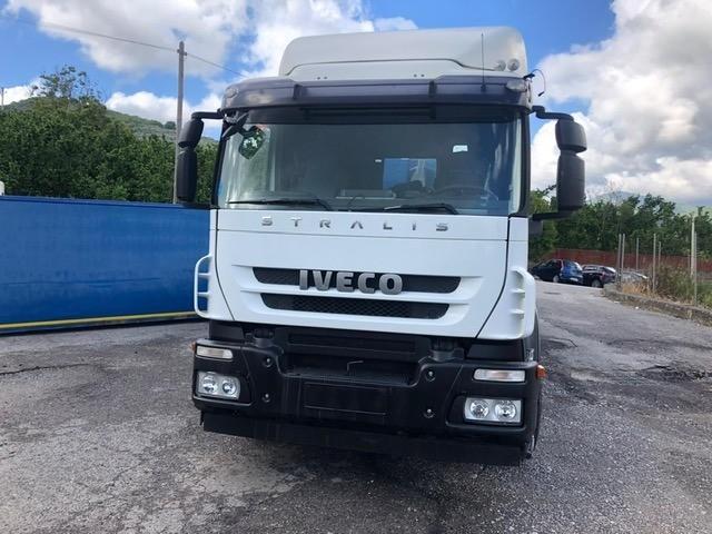 vrachtwagen Iveco Stralis 260 S 45