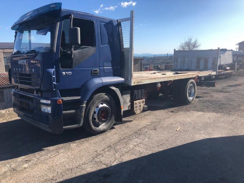 Camião Iveco Stralis AD 190 S 31