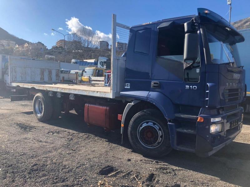 vrachtwagen Iveco Stralis AD 190 S 31