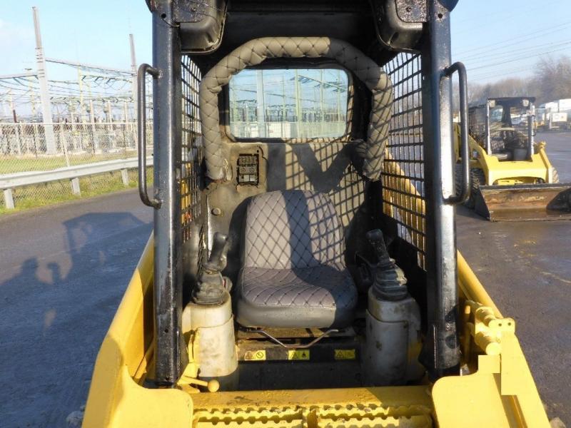 Loader Caterpillar 226B