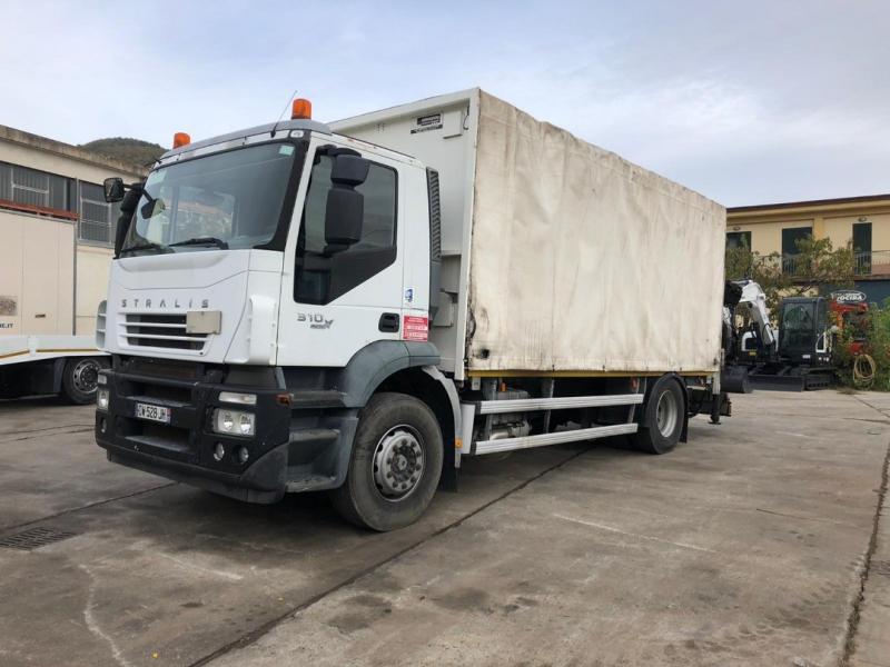 Camión Iveco Stralis AD 190 S 31