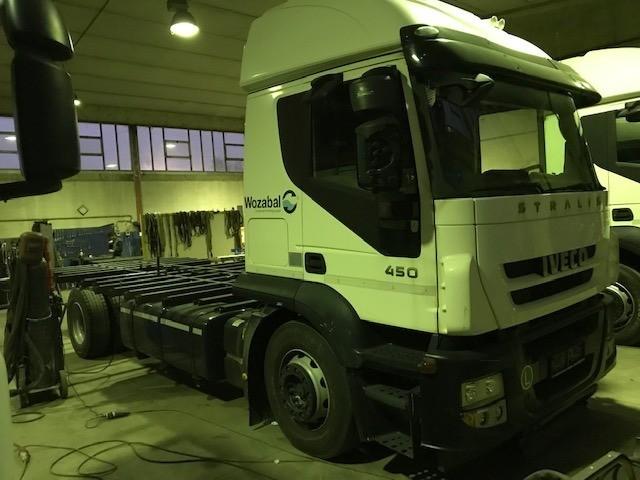 Camión Iveco Stralis AD 190 S 45