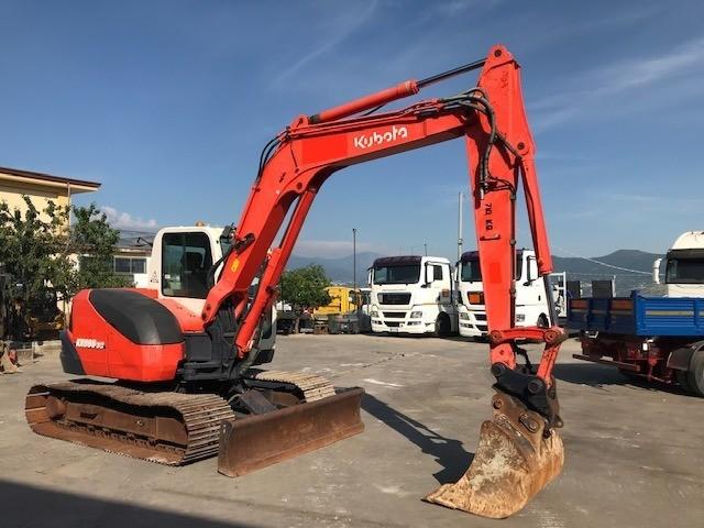 Excavadora Kubota KX080-3