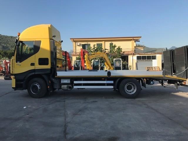 Camión Iveco Stralis AD 190 S 42