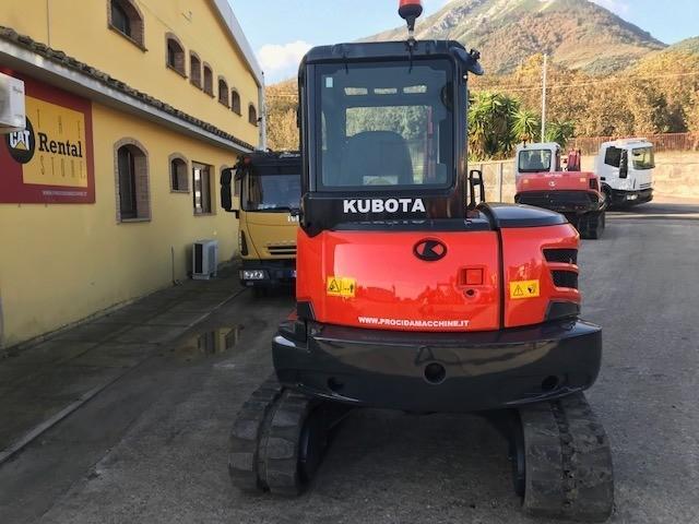 Excavadora Kubota KX057-4